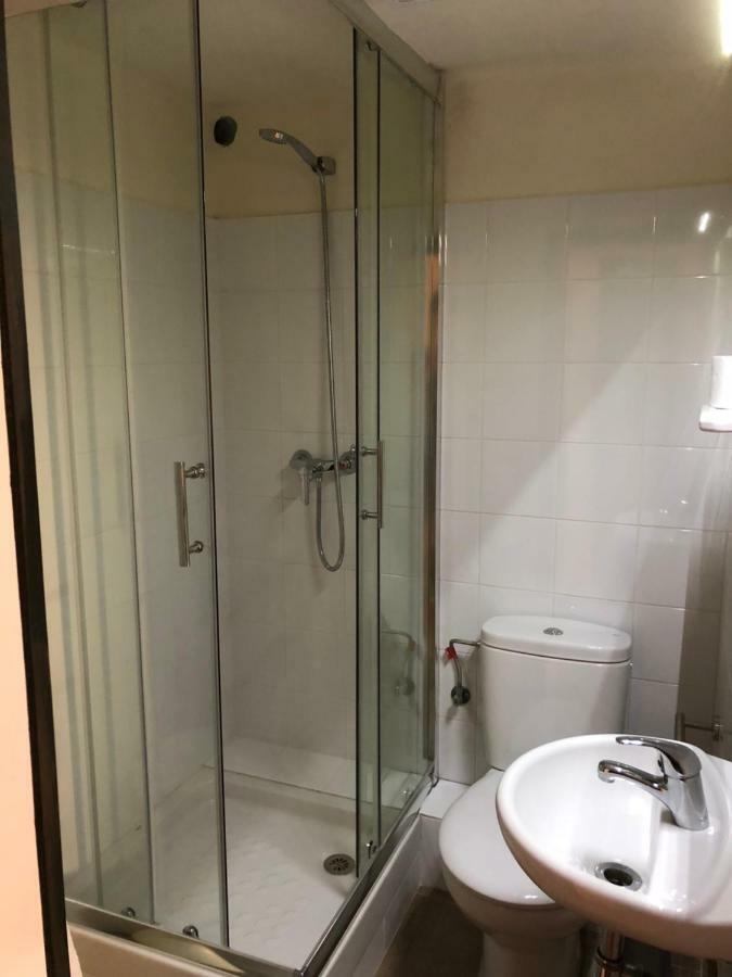 Hostal Di Verena Puigcerdà Exteriör bild
