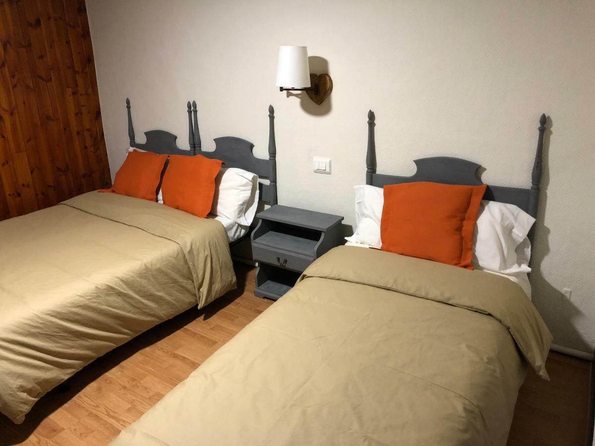 Hostal Di Verena Puigcerdà Exteriör bild