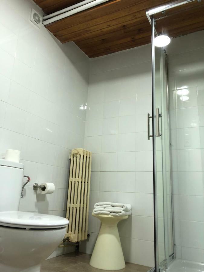Hostal Di Verena Puigcerdà Exteriör bild