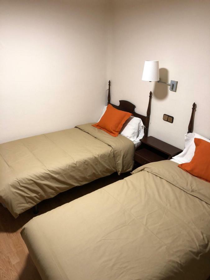 Hostal Di Verena Puigcerdà Exteriör bild