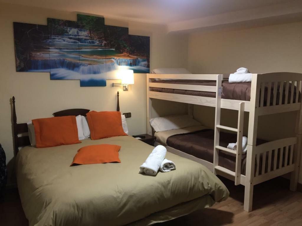 Hostal Di Verena Puigcerdà Exteriör bild